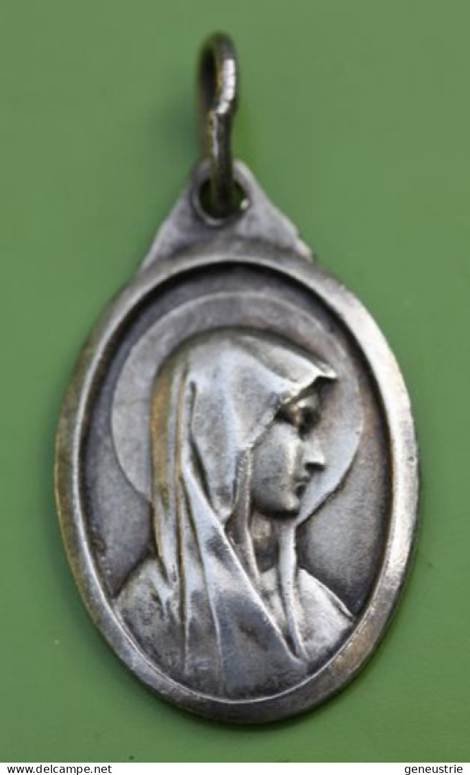 Pendentif Médaille Religieuse "Notre-Dame De Lourdes" - Religious Pendant - Religión & Esoterismo