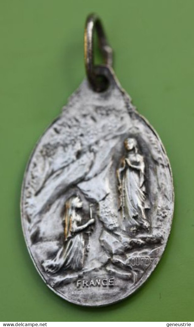 Pendentif Médaille Religieuse "Notre-Dame De Lourdes" - Religious Pendant - Religión & Esoterismo