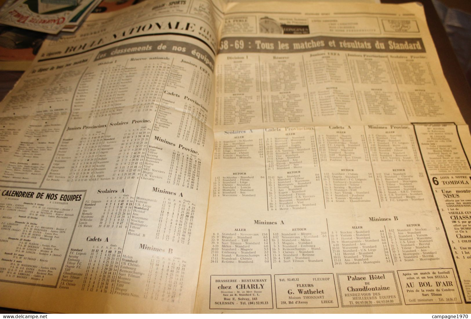 STANDARD SPORT - 1969 - LOT 1 JOURNAL + TICKET " STANDARD CHARLEROI " ( POUR LES VRAIS SUPPORTERS DU FOOTBALL LIEGEOIS ) - Tickets D'entrée