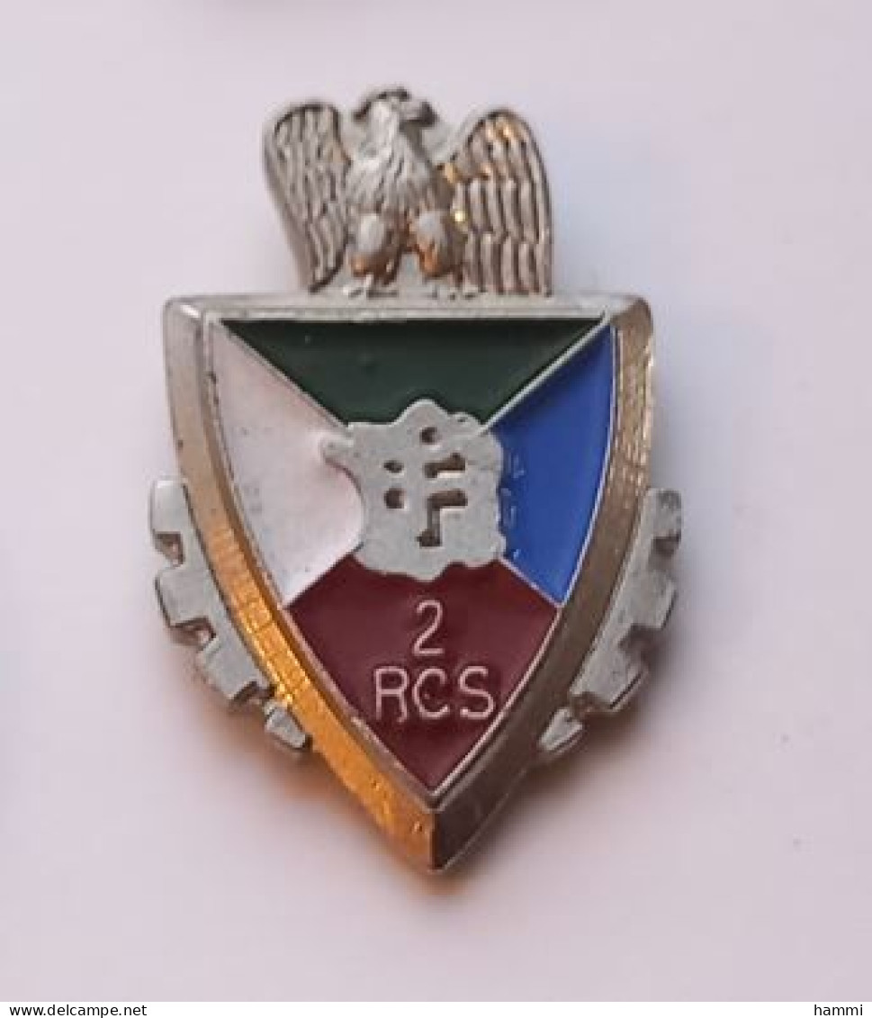M08 Pin's Armée Militaire 2e RCS 2e Régiment De Commandement Et De Soutien Satory Versailles Achat Immédiat - Militaria