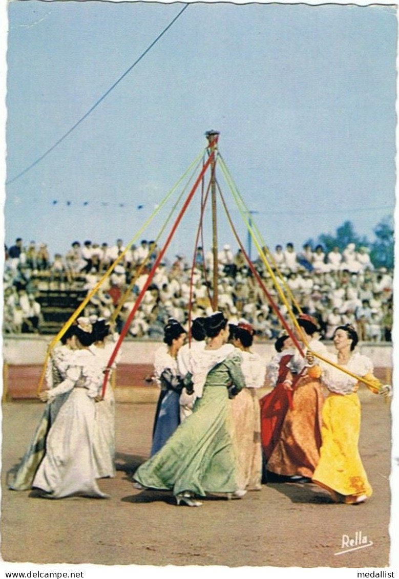 CPM..84..PROVENCE..LA DANSE DES CORDELLES DU COMTAT VENAISSIN - Bailes