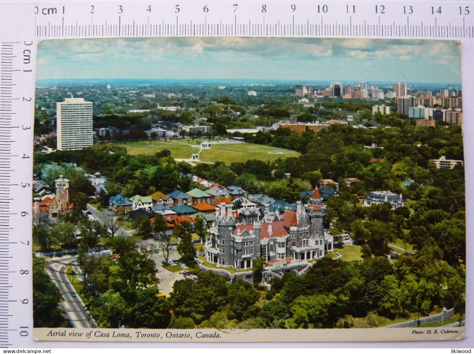 Aerial View Of Casa Loma, Toronto, Ontario - Toronto