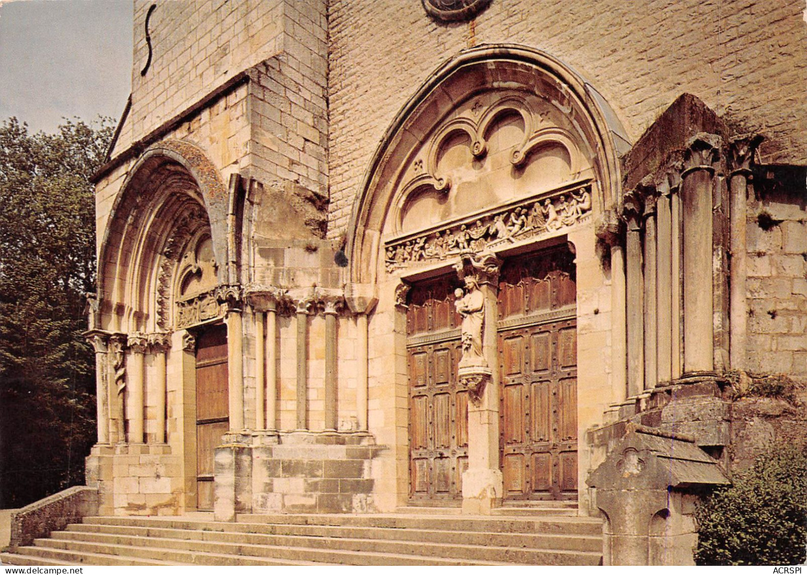 01  Abbaye Notre-Dame D'Ambronay Portail De L'église  (Scan R/V) N°   39   \OA1048 - Oyonnax