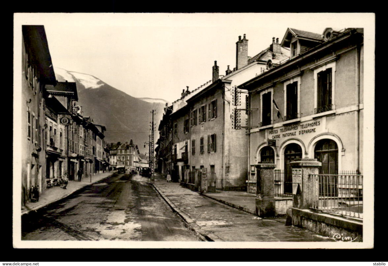 74 - BONNEVILLE - LA POSTE ET LA RUE DU PONT - Bonneville