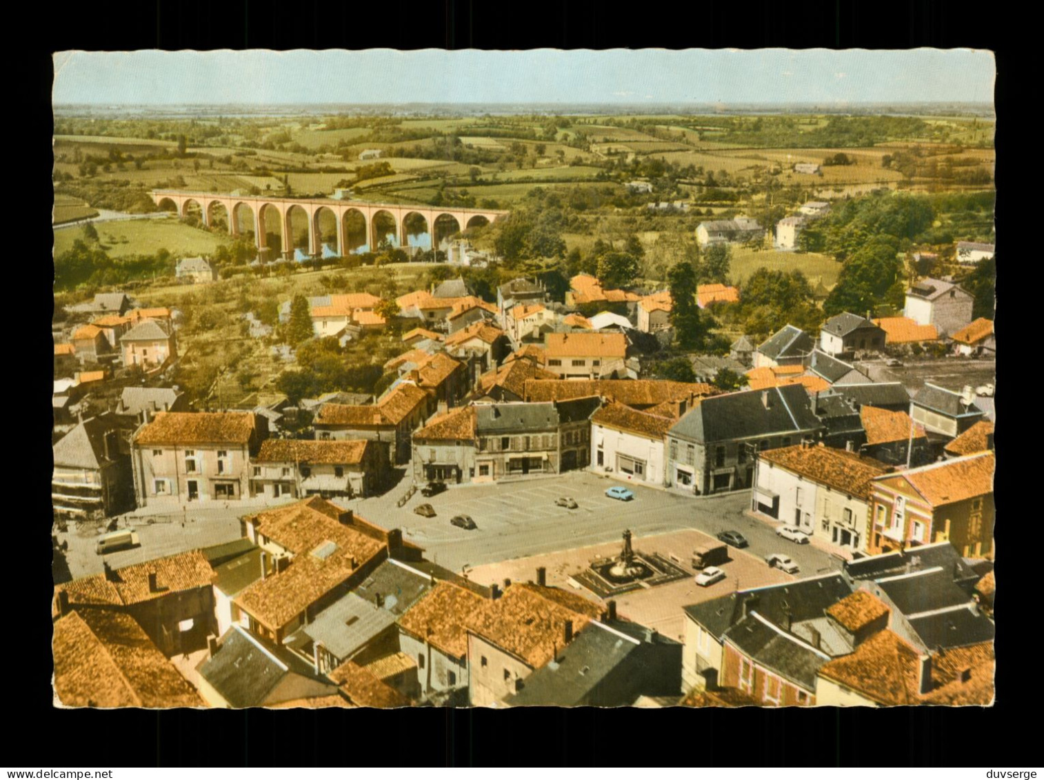 86 Vienne En Avion Au Dessus De L ' Isle Jourdain   Vue Aerienne Sofer ( Lapie ) Editeur ( Format 10,5cm X 15cm ) - L'Isle Jourdain