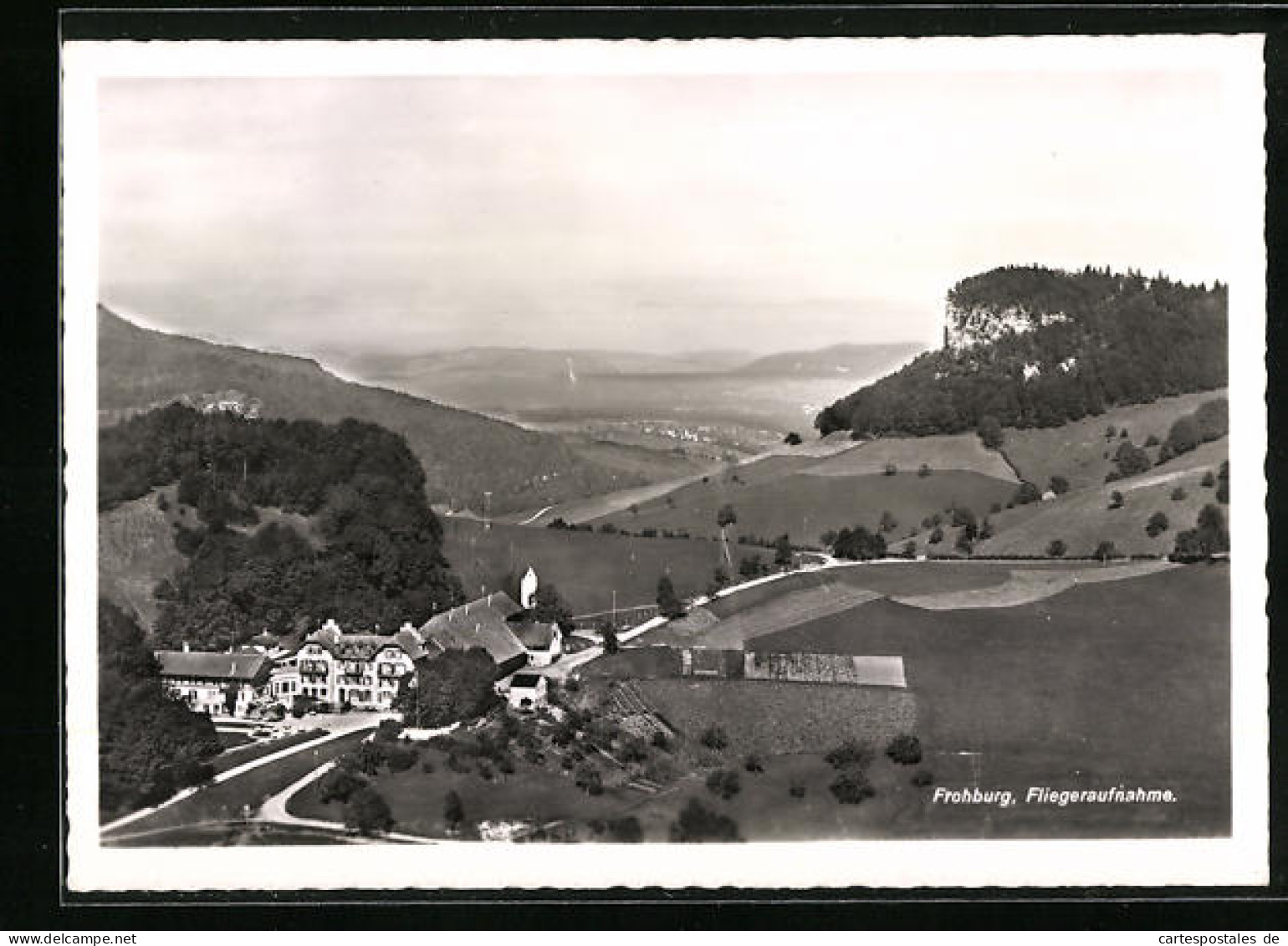 AK Läufelfingen, Hotel Frohburg, Fliegeraufnahme  - Läufelfingen