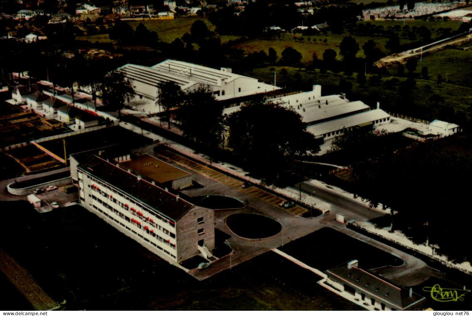 53-ERNEE...L'HOPITAL...LA ZONE INDUSTRIELLE...VUE AERIENNE ...CPSM GRAND FORMAT - Ernee