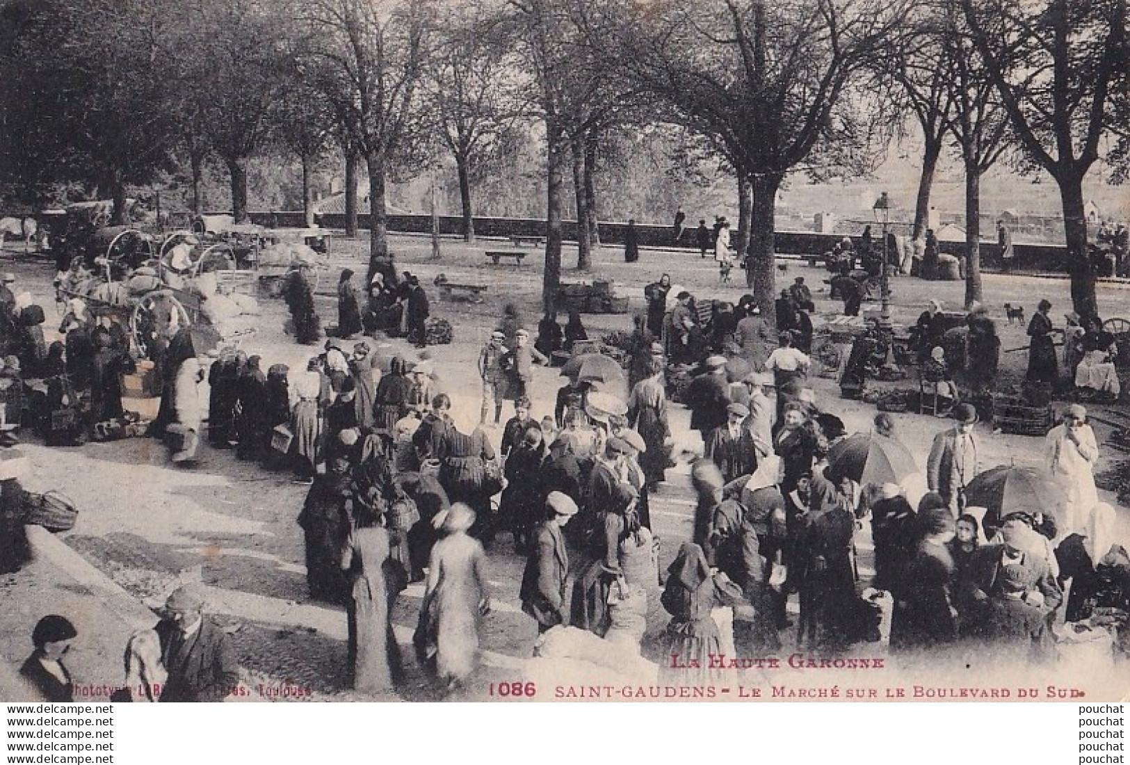 L22-31) SAINT GAUDENS (HAUTE GARONNE) LE MARCHE SUR LE BOULEVARD DU SUD - ( ANIMEE - HABITANTS - 2 SCANS ) - Saint Gaudens