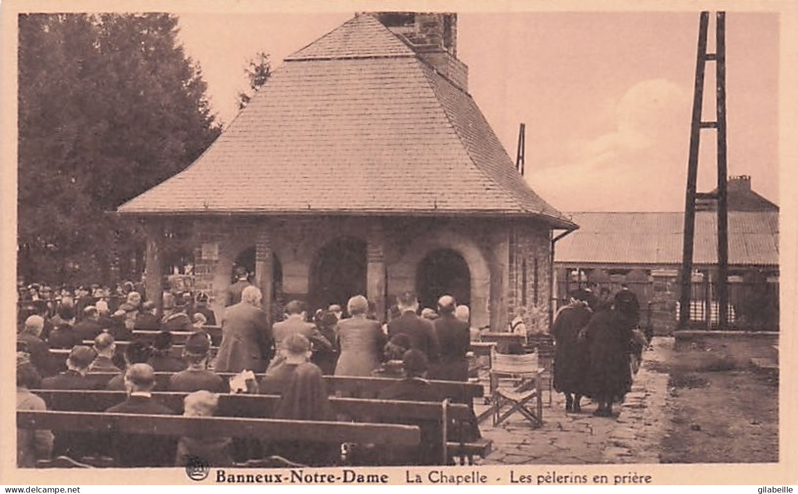 Sprimont - BANNEUX - NOTRE DAME  -  La Chapelle - Les Pelerins En Priere - Sprimont