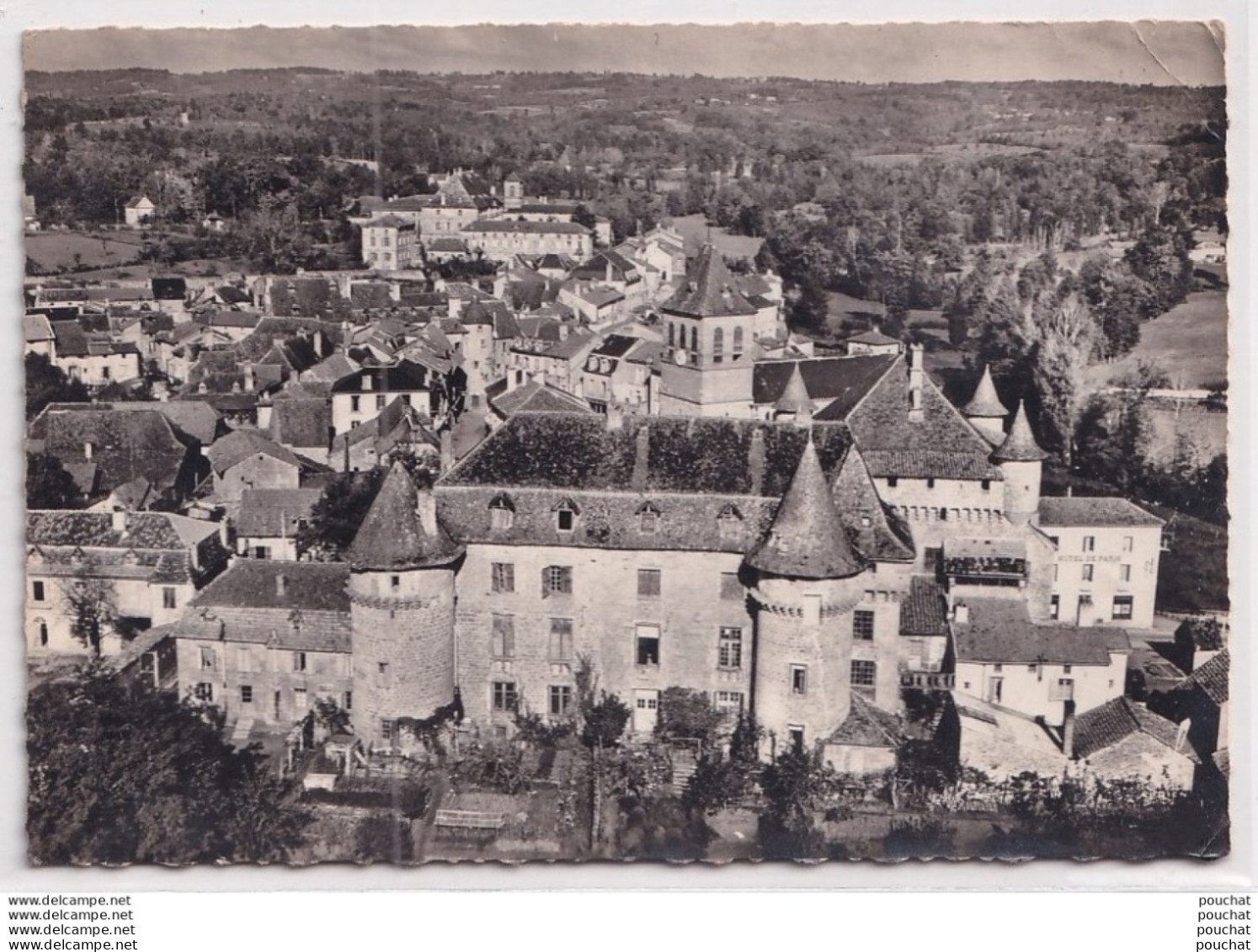 M20-46) LA CAPELLE MARIVAL - LOT - EN AVION AU DESSUS DE... VUE D'ENSEMBLE - EN 1962 - ( 2 SCANS ) - Lacapelle Marival