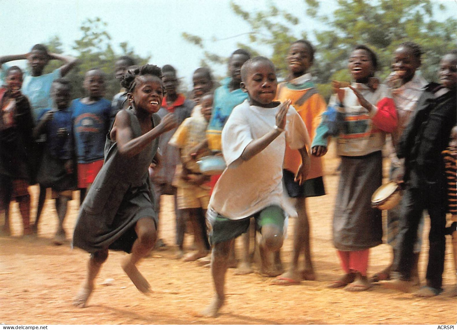 HAUTE VOLTA  Schools In BURKINA FASSO  Waiting For The Bell On The Line 14 (scan Recto Verso)KEVREN06VIC - Burkina Faso