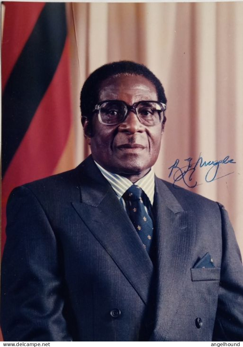 Robert Mugabe - 2nd President Of Zimbabwe - Politicians  & Military