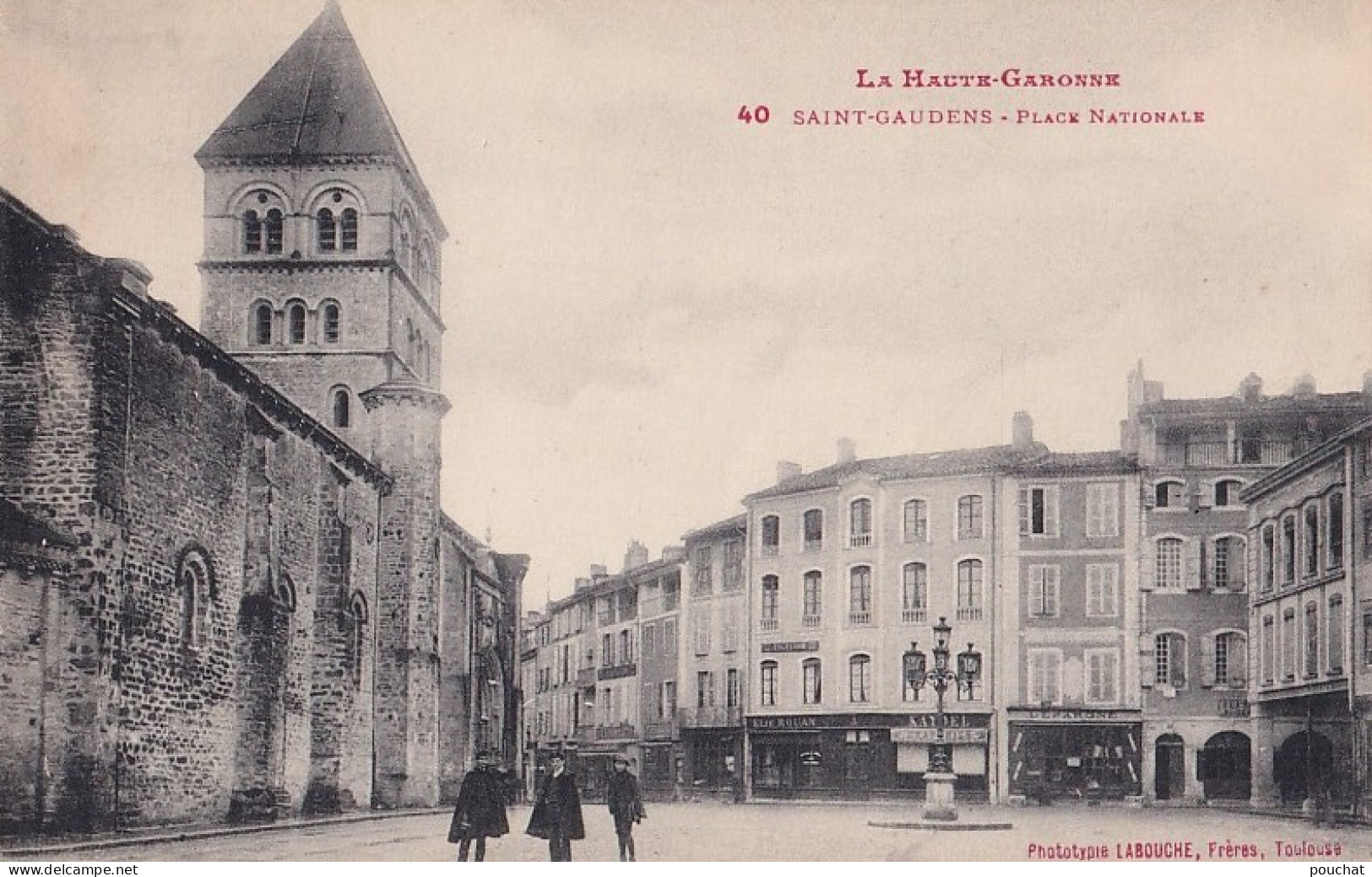 31) SAINT GAUDENS - HAUTE GARONNE - LA PLACE NATIONALE  - ANIMEE - HABITANTS- ( 2 SCANS ) - Saint Gaudens