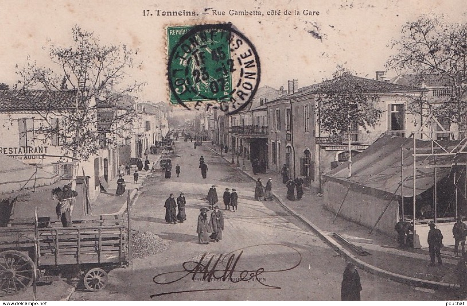 I24-47) TONNEINS - RUE GAMBETTA - COTE  DE LA GARE - HABITANTS  - EN 1907 - Tonneins