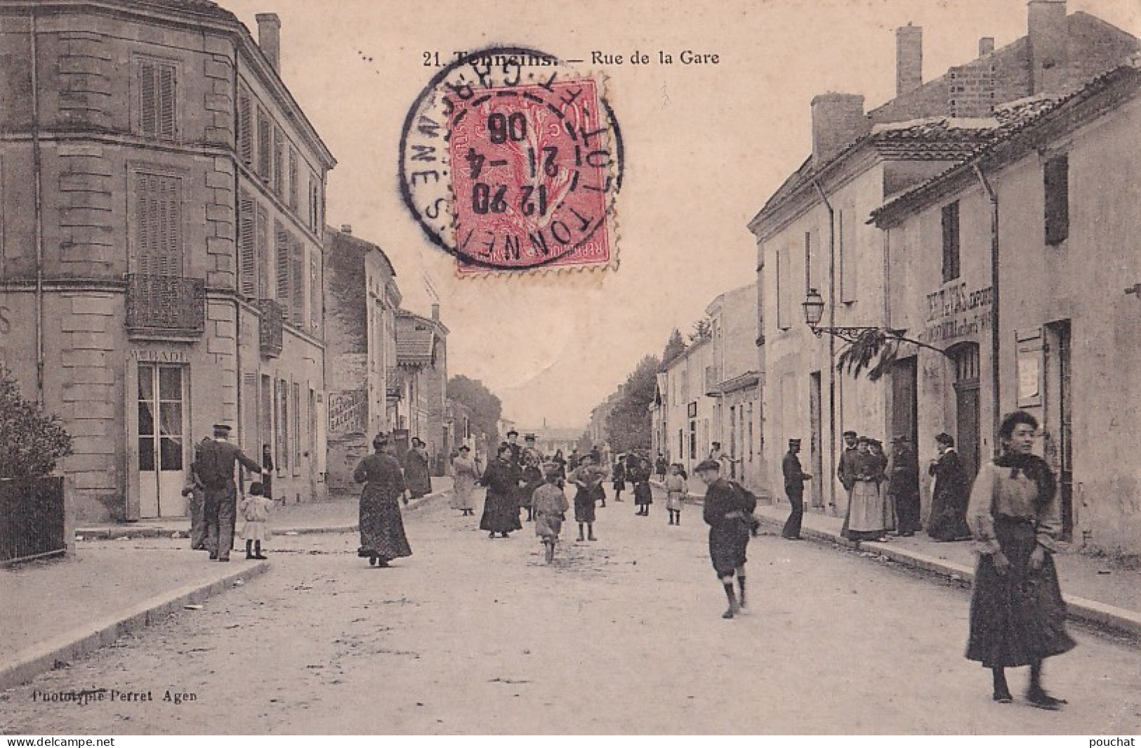 I24-47) TONNEINS - RUE DE LA GARE -  ANIMEE - HABITANTS - EN 1906 - Tonneins