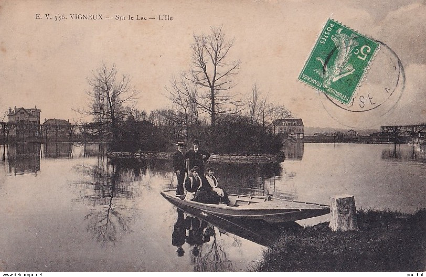 A8-91) VIGNEUX - SUR LE LAC - L ' ILE  - PROMENADE  EN  BARQUE - Vigneux Sur Seine