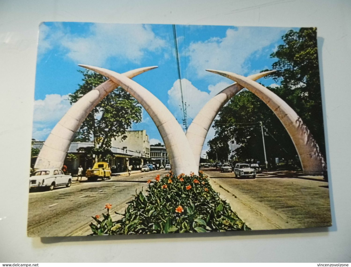Cartolina Viaggiata "MOMBASA Giant Tusks" 1977 - Kenia