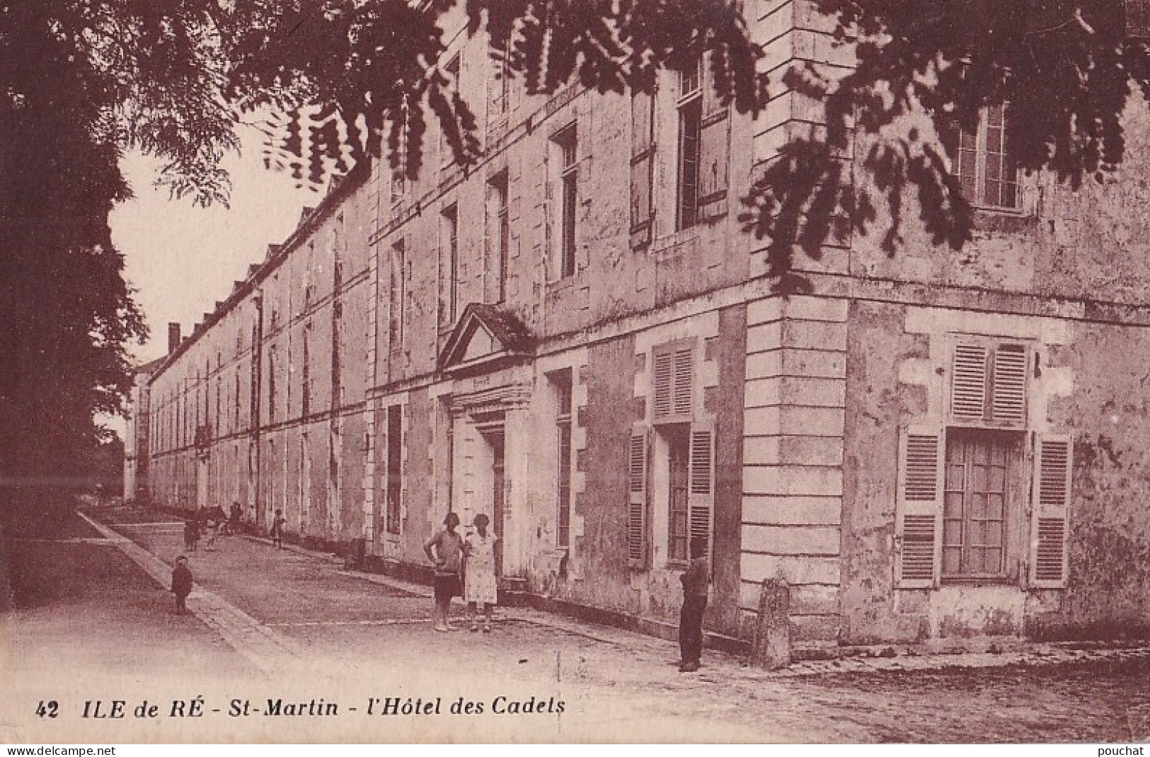 A4-17) ILE DE RE - SAINT MARTIN DE RE - HOTEL DES CADETS  - ANIMEE -  ( 2 SCANS ) - Saint-Martin-de-Ré