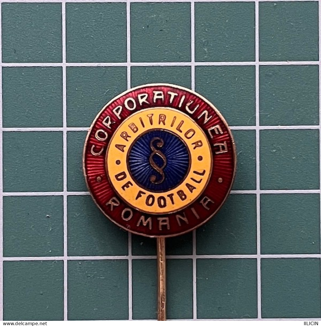 Badge Pin ZN013200 - Football Soccer Calcio Referee Corporatiunea Romania Arbitrilor - Voetbal