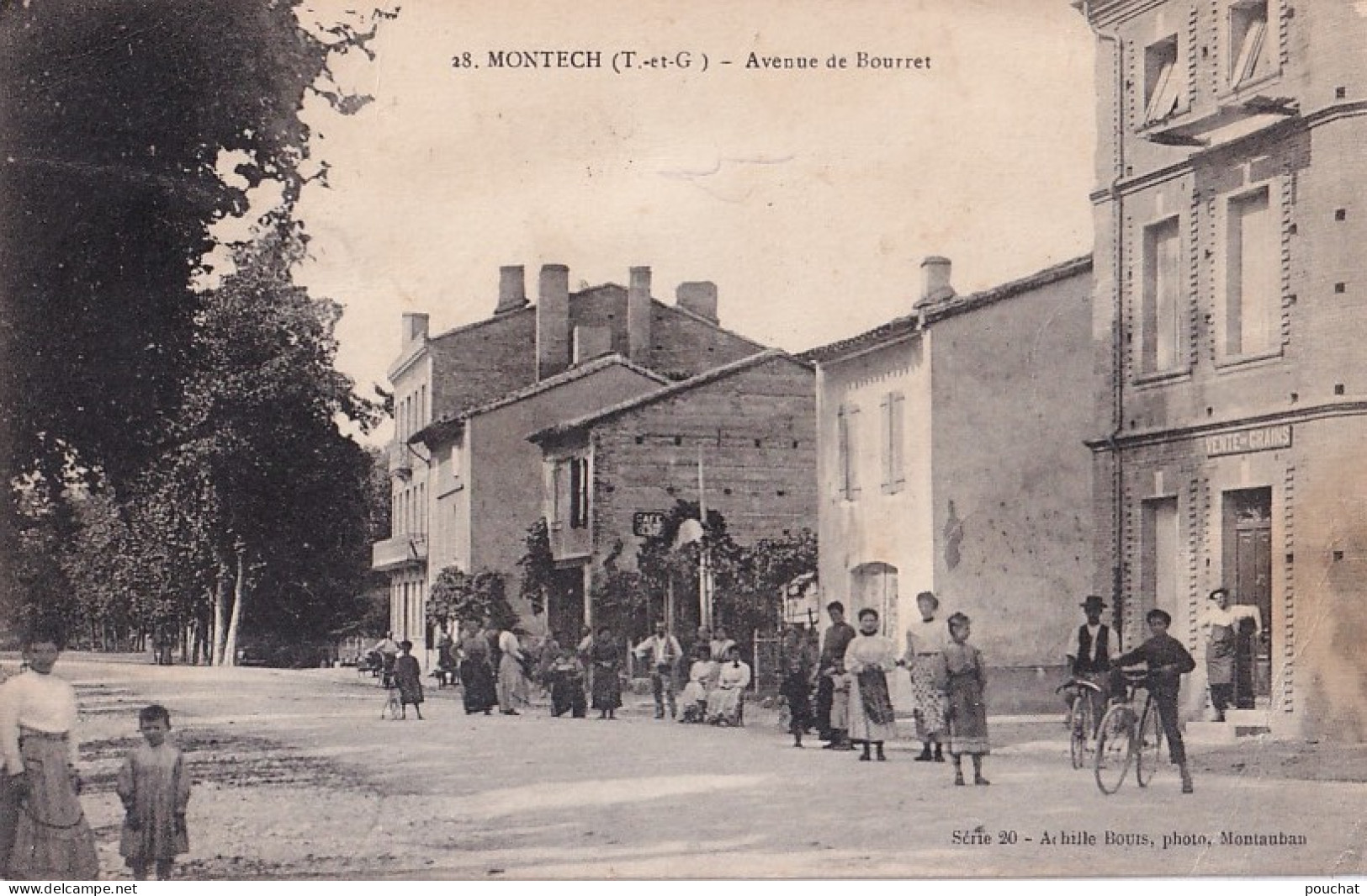 A17-82) MONTECH - TARN ET GARONNE - AVENUE DE BOURRET - ANIMATION - HABITANTS - EN 1925 - ( 2 SCANS )  - Montech