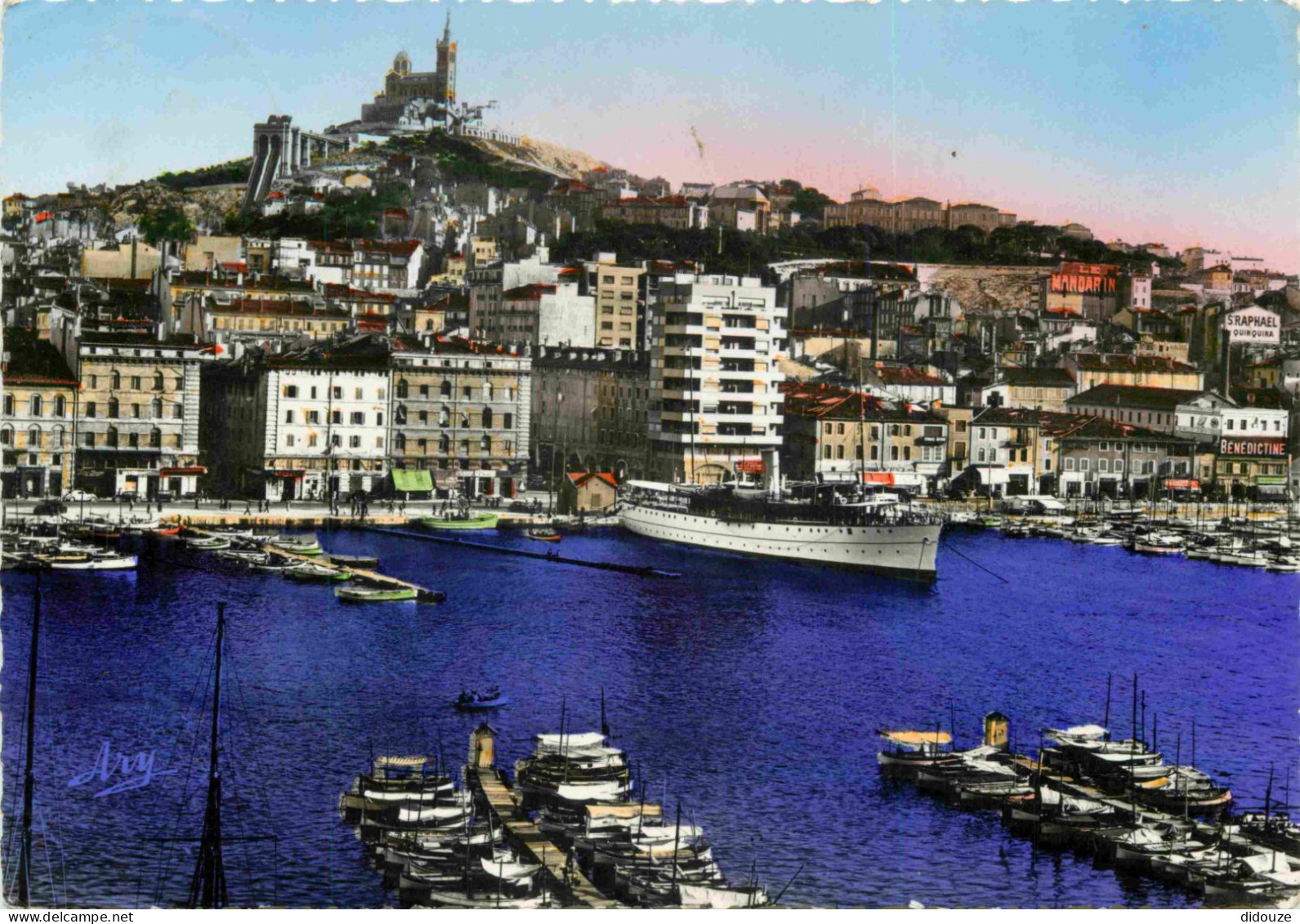 13 - Marseille - Le Port Et Notre-Dame De La Garde - Bateaux - Mention Photographie Véritable - Carte Dentelée - CPSM Gr - Joliette