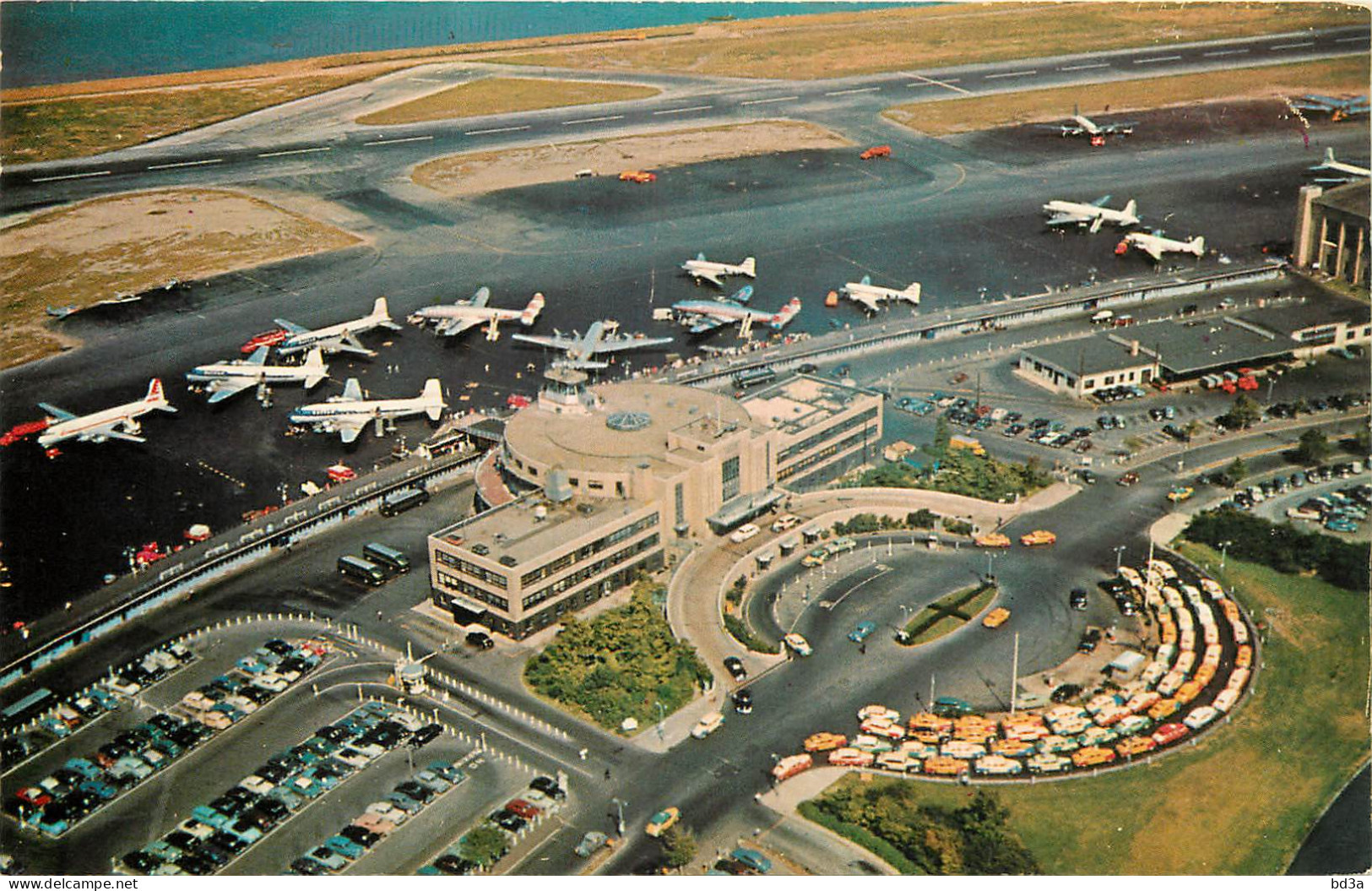 ETATS UNIS USA NEW YORK LA GUARDIA AIRPORT  - Transports