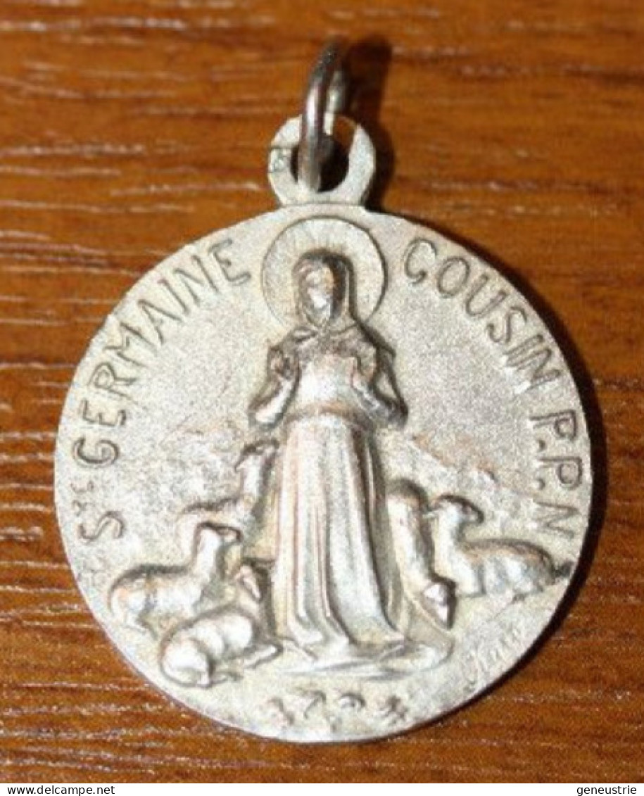 Médaille Religieuse Pendentif "Sainte Germaine Cousin" - Religious Medal - Religión & Esoterismo