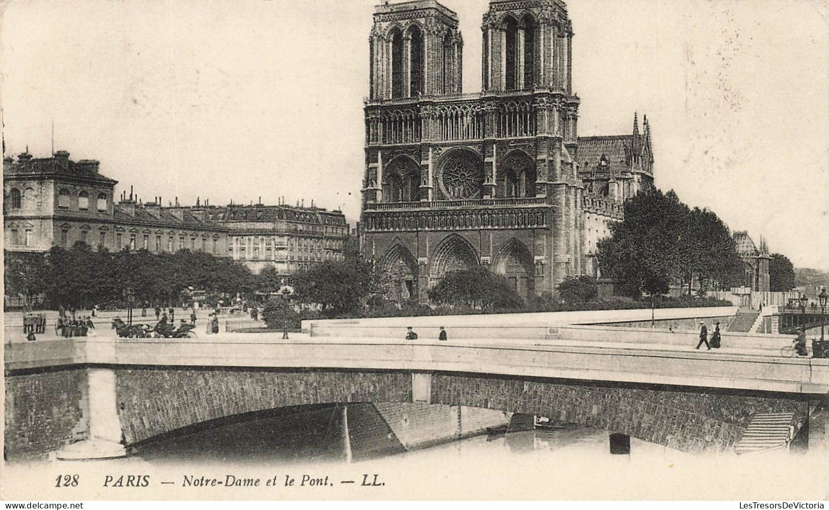 FRANCE - Paris - Vue De Notre Dame Et Le Pont - L L - Vue Sur Le Pont - Animé - Carte Postale Ancienne - Notre Dame De Paris