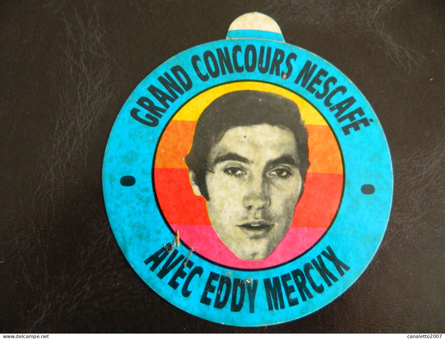 CYCLISME: TRES BEL AUTOCOLLANT  DIAMETRE 8 CM AVEC EDDY MERCKX POUR LE GRAND CONCOURS NESCAFE - Cyclisme