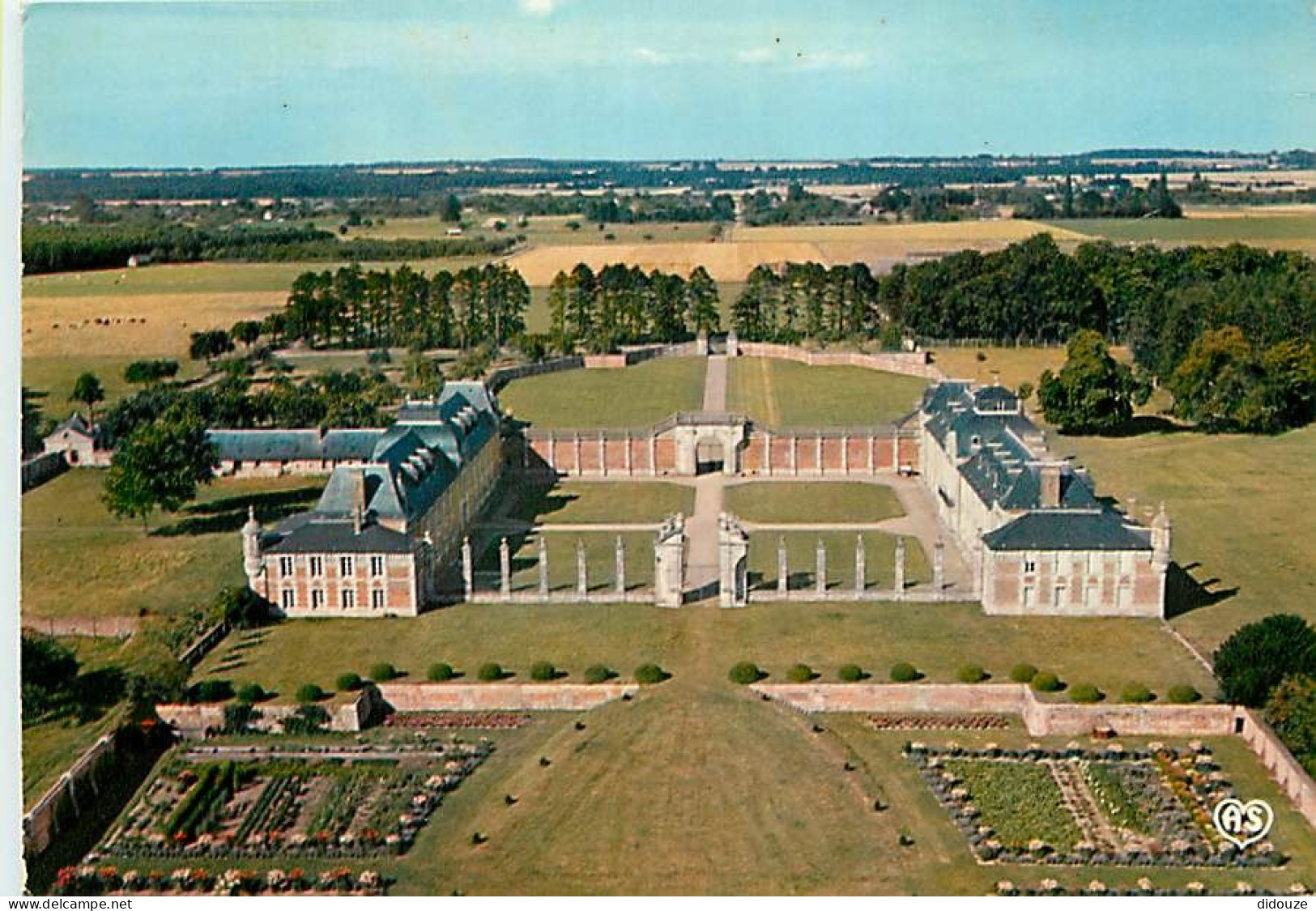 27 - Le Neubourg - Le Château Du Champs De Bataille - Vue Aérienne - CPM - Voir Scans Recto-Verso - Le Neubourg