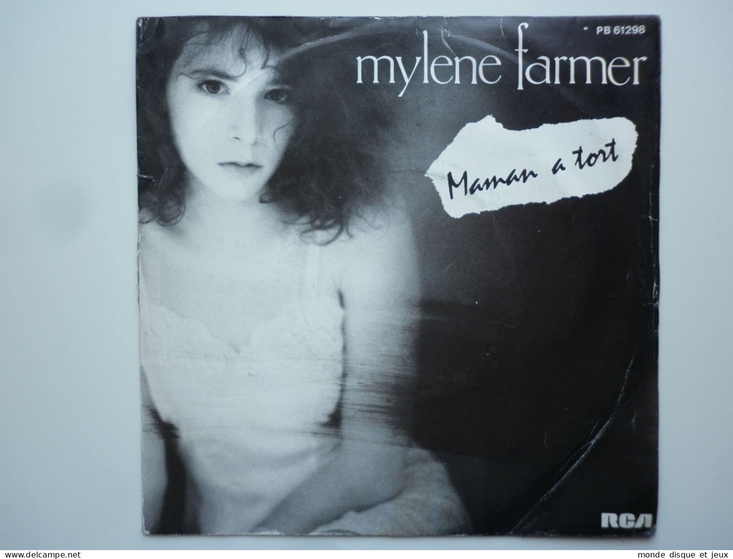 Mylene Farmer 45Tours Vinyle Maman A Tort Pochette Noir Et Blanc - Andere - Franstalig