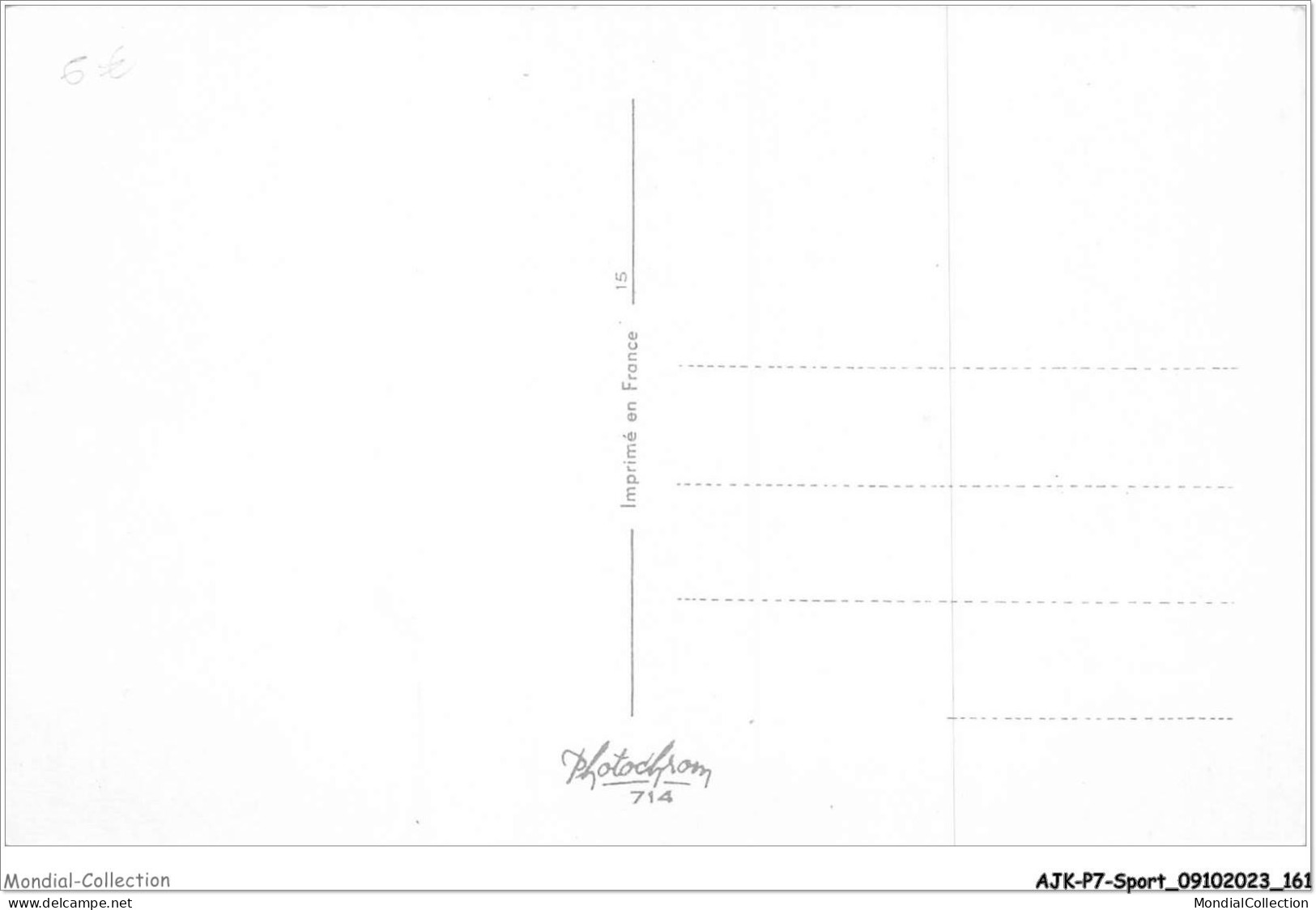 AJKP7-0731 - SPORT - IL FAUT FORMER LES JEUNES  - Petanca