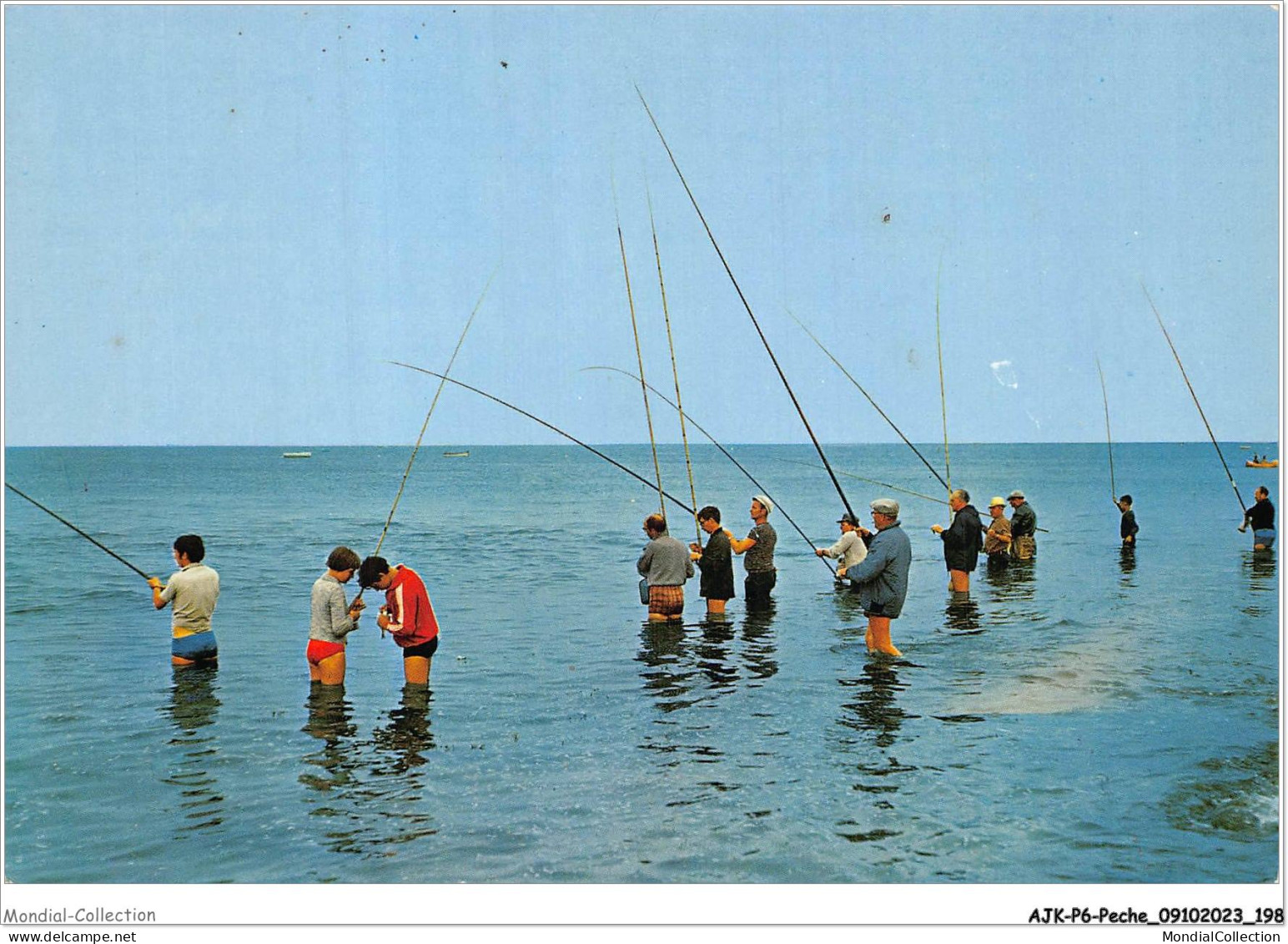 AJKP6-0634 - PECHE - BORDS DE MER - ICI L'ON PECHE  - Fishing