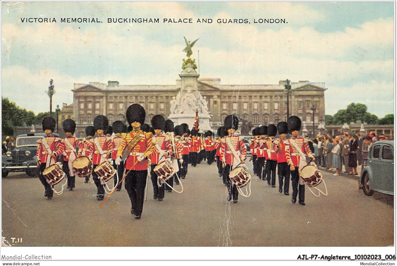 AJLP7-ANGLETERRE-0580 - Victoria Memorial - Buckingham Palace And Guards - London - Buckingham Palace