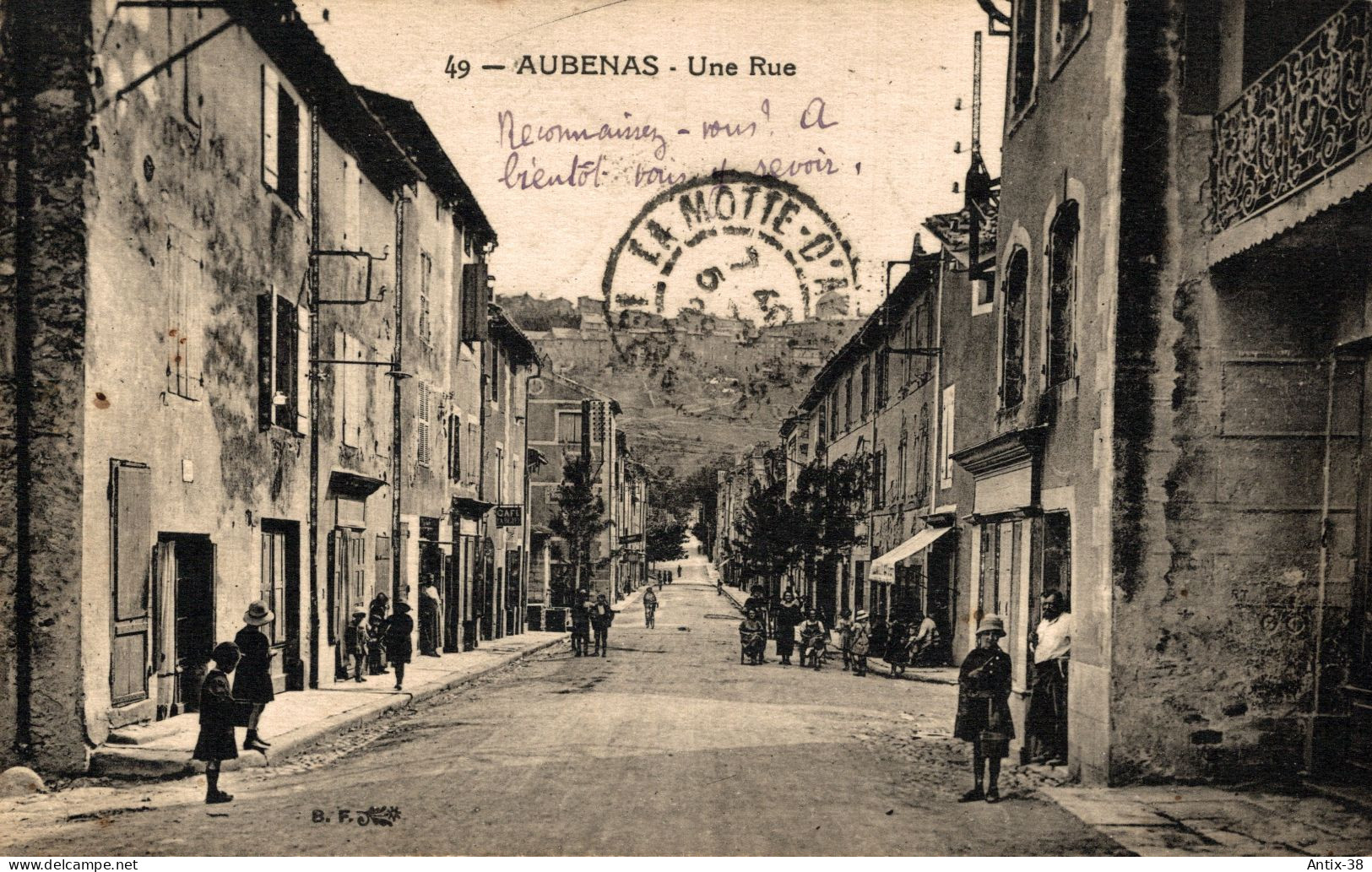 N63 - 07 - AUBENAS - Ardèche - Une Rue - Aubenas