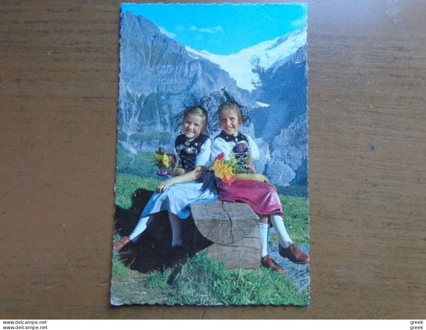 Doos postkaarten (4kg055) Allerlei landen en thema's, zie vele foto's (voir beaucoup des photo's)