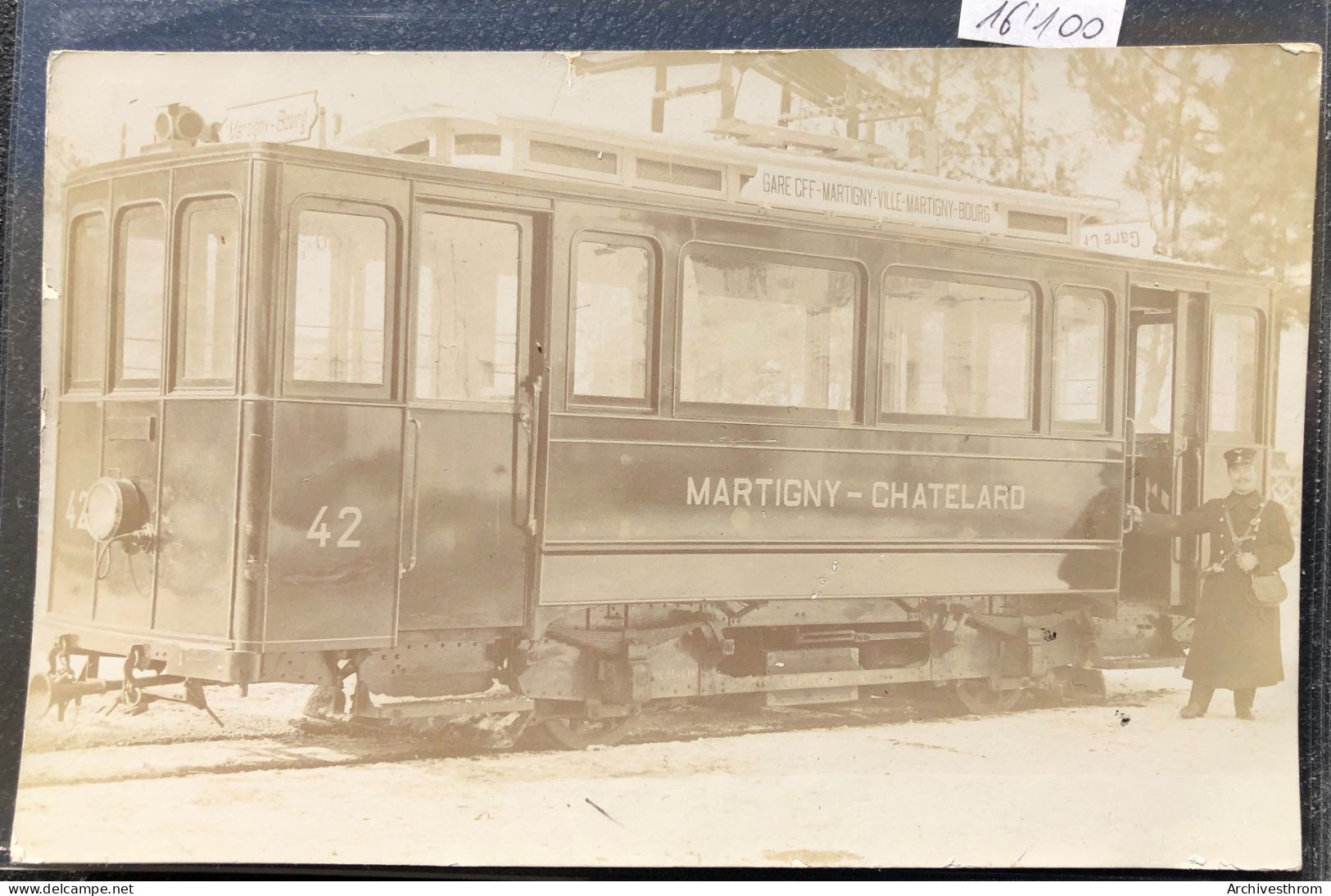 Train Martigny - Châtelard En Gros Plan, Avec Conducteur ; Souvenir De Jules Constantin (16'100) - Martigny