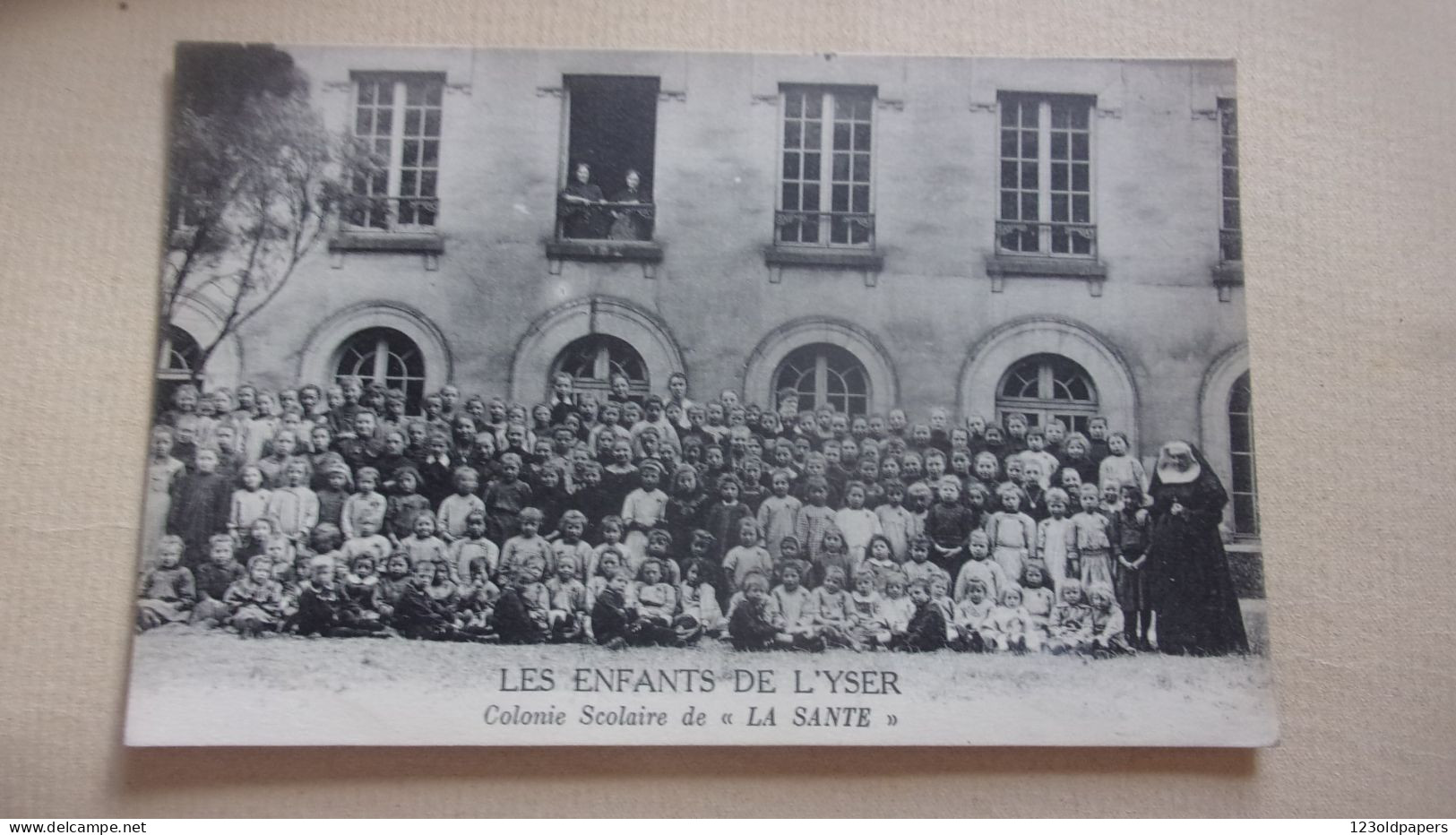 Les Enfants De L' Yser - Colonie Scolaire De "La Santé - Très Animée  REFUGIES EN FRANCE WWI - Sonstige & Ohne Zuordnung