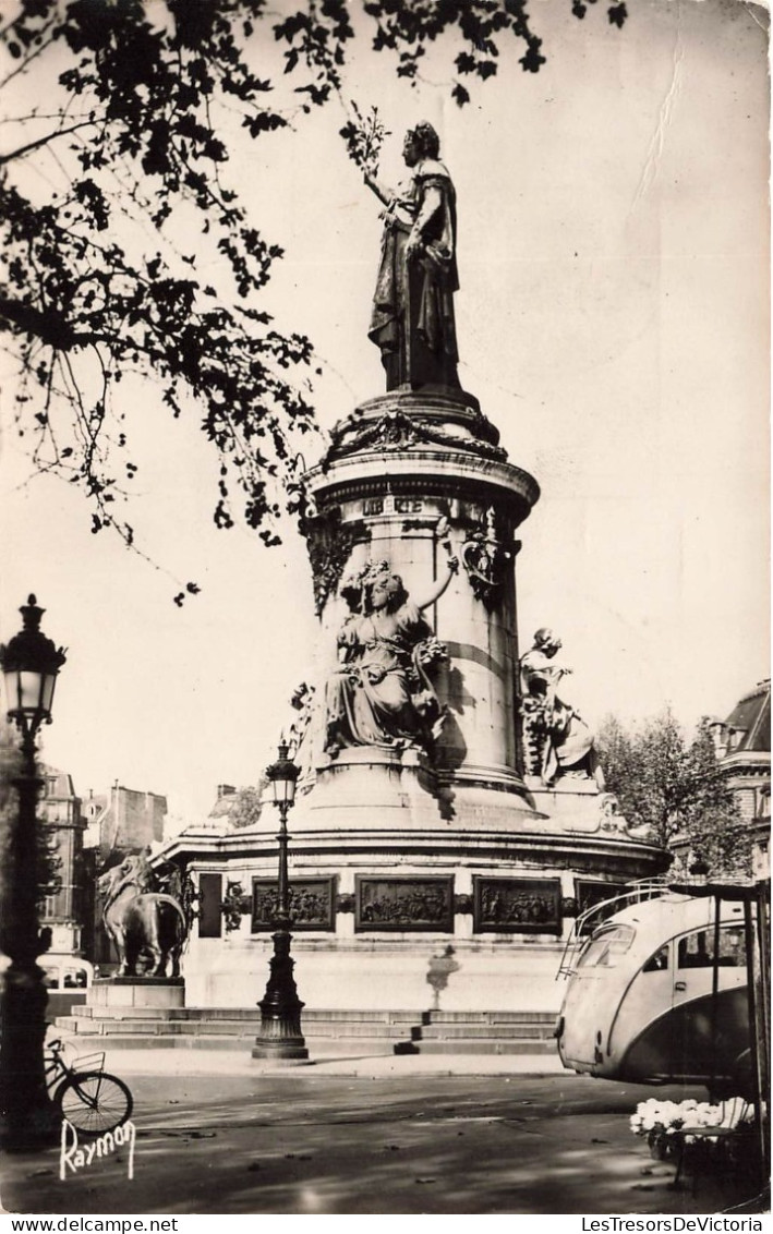 FRANCE - Images De Paris - Vue Générale De La Statue De La République - Carte Postale Ancienne - Statuen