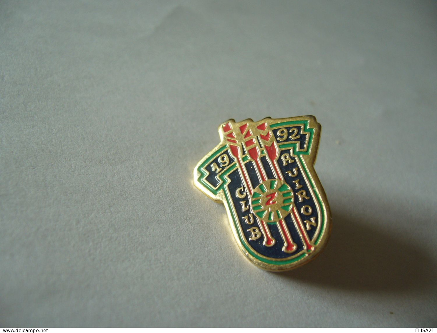 PIN'S PINS PIN PIN’s ピンバッジ  1992 CLUB AVIRON - Roeisport