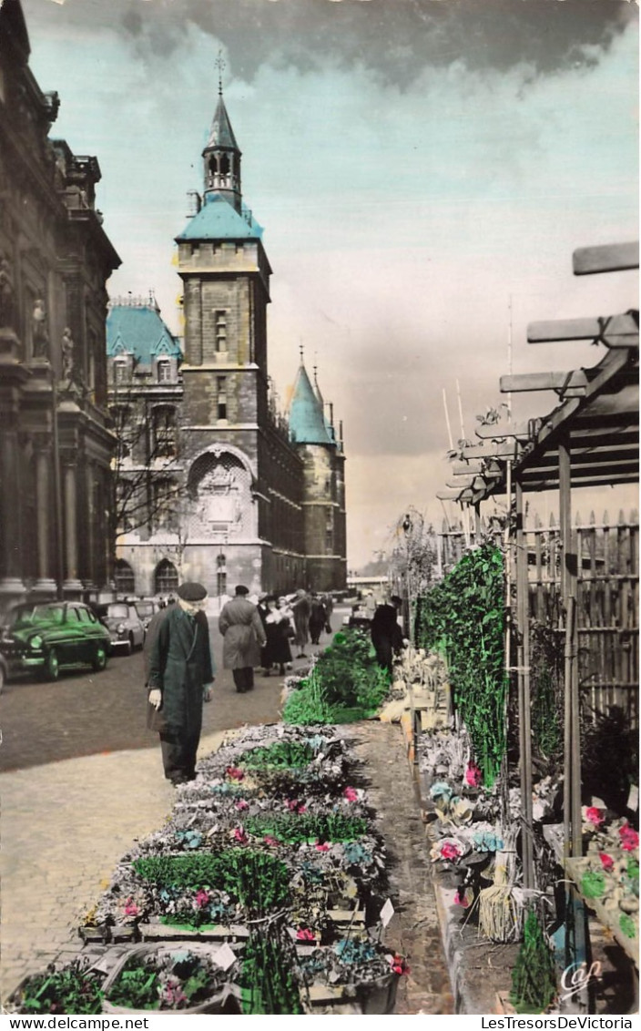 FRANCE - Paris - Le Marché Aux Fleurs - Vue Panoramique - Voitures - Animé - Colorisé - Carte Postale Ancienne - Autres Monuments, édifices