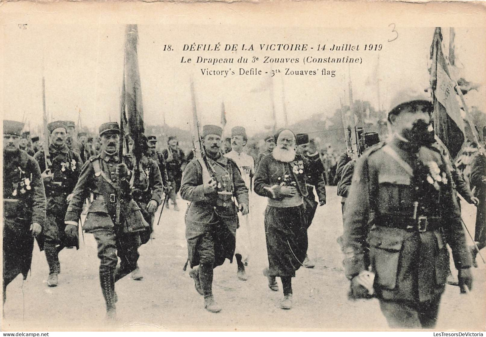 MILITARIA  - Défilé De La Victoire - 14 Juillet 1919 - Le Drapeau Du 3e Zouaves - Animé - Carte Postale Ancienne - Andere & Zonder Classificatie