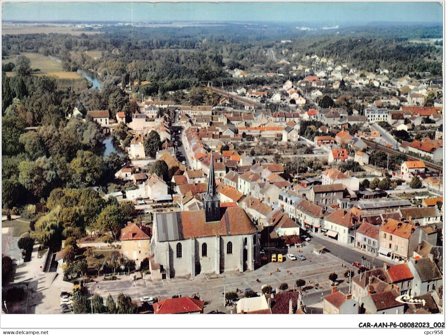 CAR-AANP6-77 CPSM-0460 - SOUPPES-SUR-LOING - Vue Aérienne - église - 15x10cm - Souppes Sur Loing