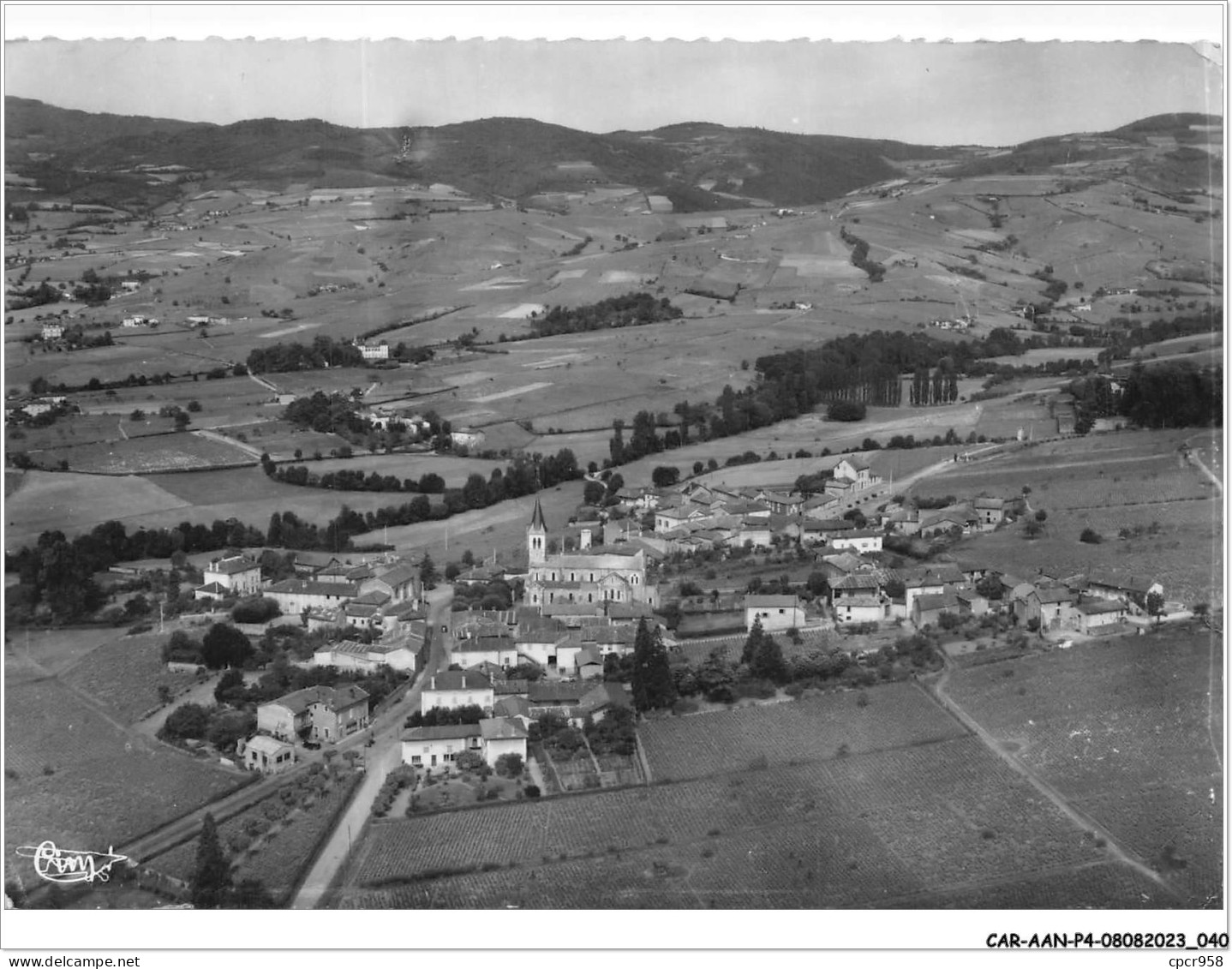 CAR-AANP4-69 CPSM-0292  - JULIENAS - Ses Vignobles - Vue Aérienne - 15x10cm - Julienas