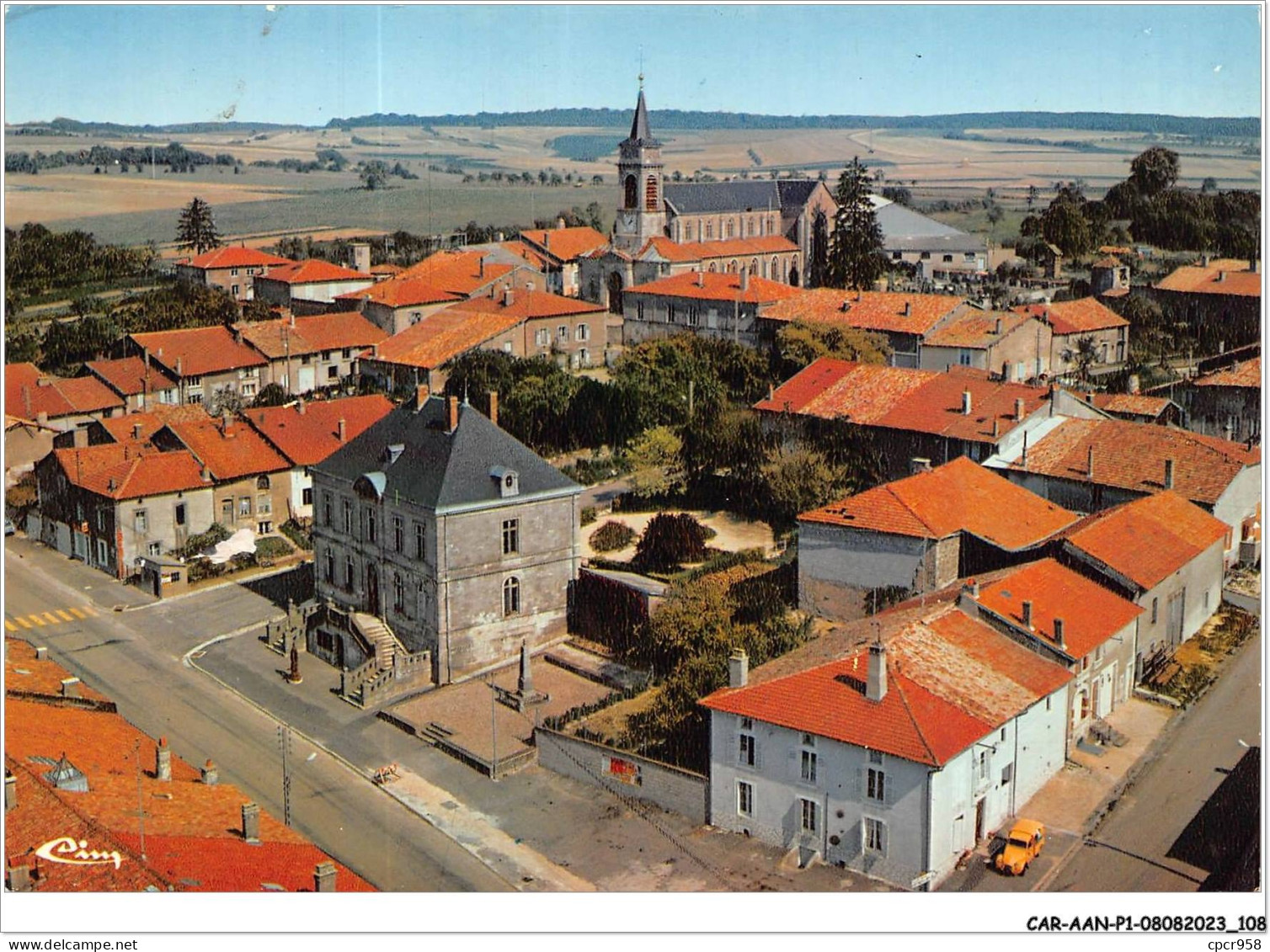 CAR-AANP1-55 CPSM-0055 - SOUILLY - Vue Aérienne - Le Centre - 15x10cm - Dun Sur Meuse