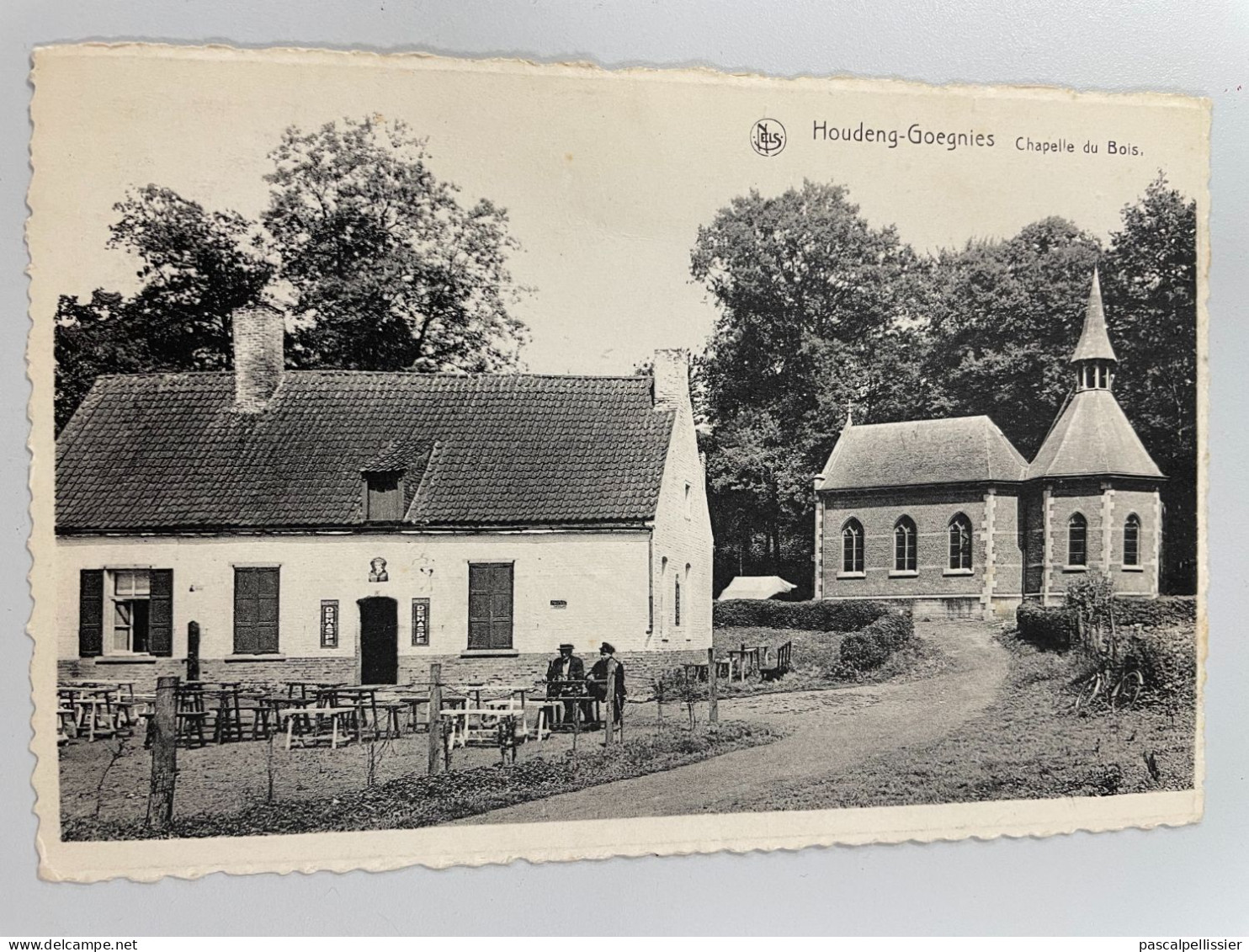 CPSM - BELGIQUE - HOUDENG GOEGNIES - Chapelle Du Bois - Animée ( 2 Compagnons Buvant à L' Estaminet ) Pub DEHASPE - La Louvière