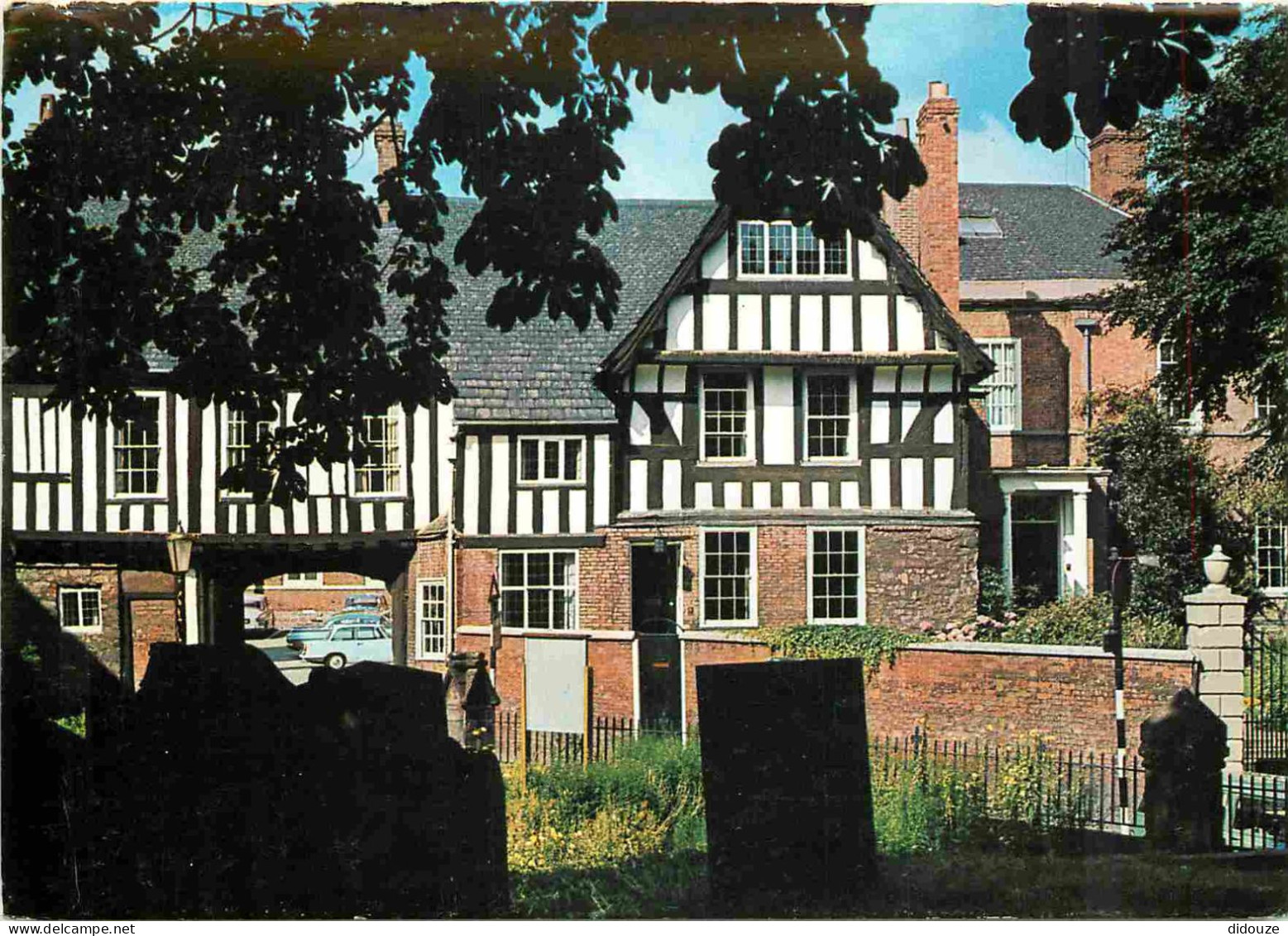 Angleterre - Leicester - Gatehouse And Castle House From St Mary De Castro - Leicestershire - England - Royaume Uni - UK - Leicester