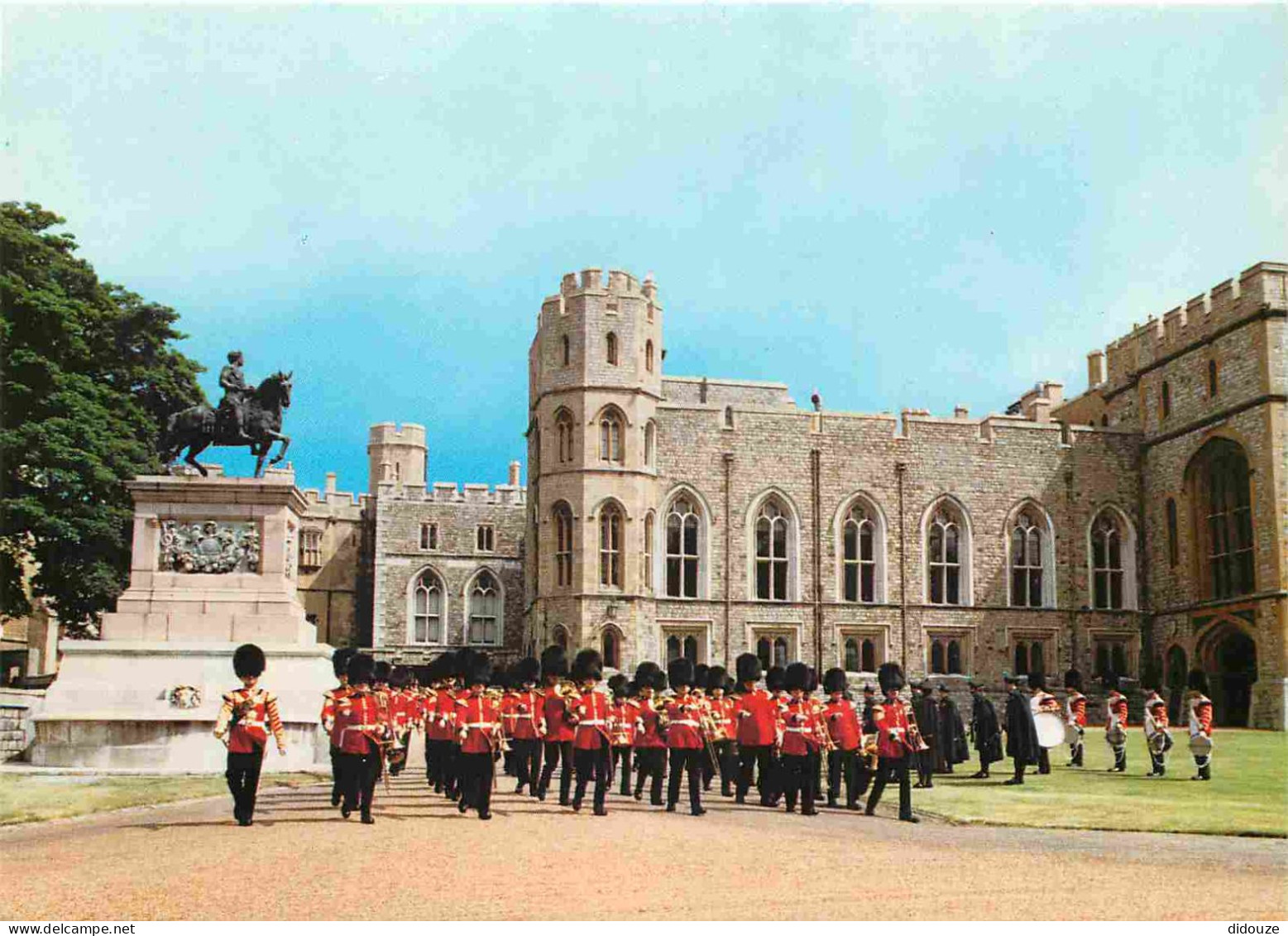Angleterre - Windsor Castle - Band Of The Irish Guards In The Quadrangle - Château De Windsor - Berkshire - England - Ro - Windsor Castle