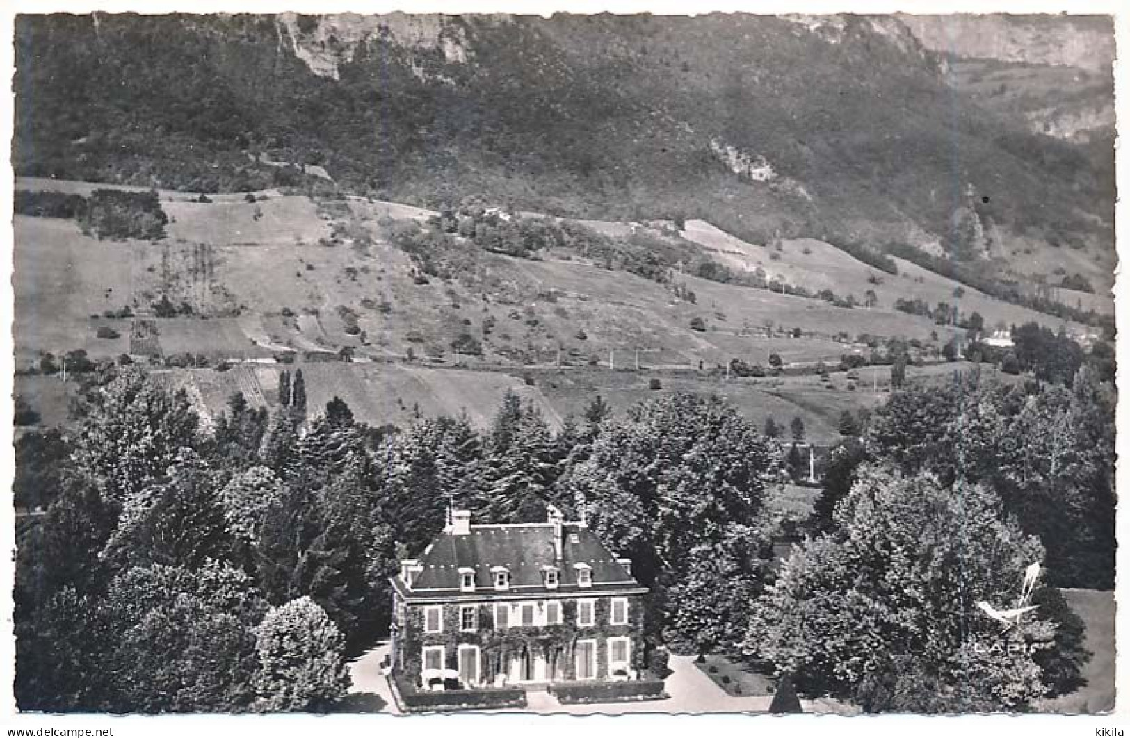 CPSM Dentelée 9 X 14 Isère En Avion Au Dessus De BARRAUX Villa De Chatelard, Au Fond L'Alpette Et Mont Granier - Barraux