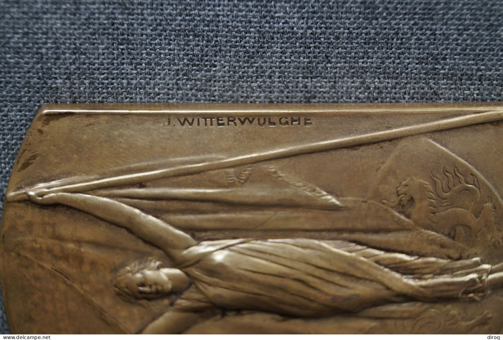 Superbe Ancienne Scupture Sur Bronze Signé I. Witterwulghe,Anderlecht 1940-1945, 75 Mm./45 Mm. - Bronzi